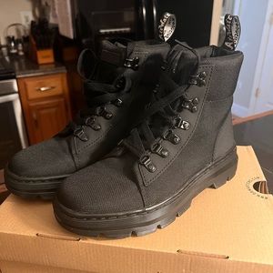 Dr. Martens Combs black boots-Sz7